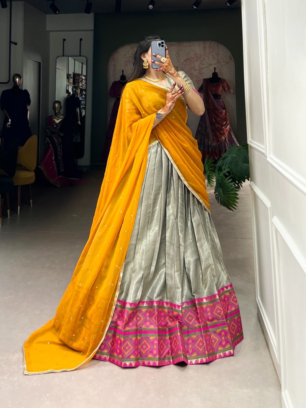 Lehenga Choli Jacquard Silk - Image 3