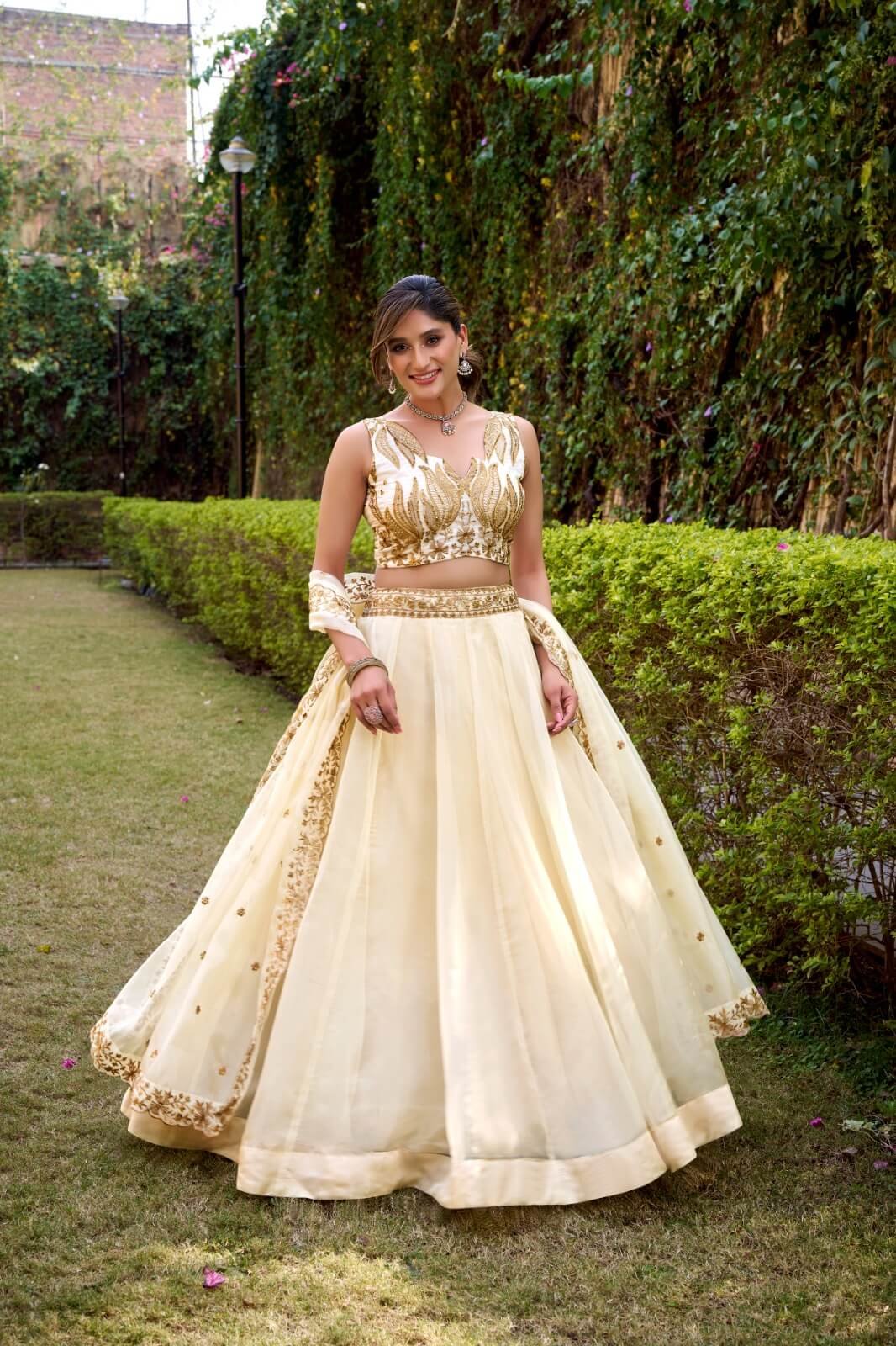 Lahenga Choli Set - Image 3